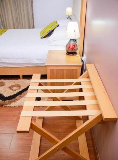 Rosemary Courts Bed And Breakfast Εντέμπε Εξωτερικό φωτογραφία